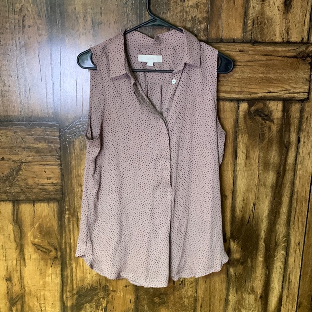 Loft sleeveless blouse size Medium